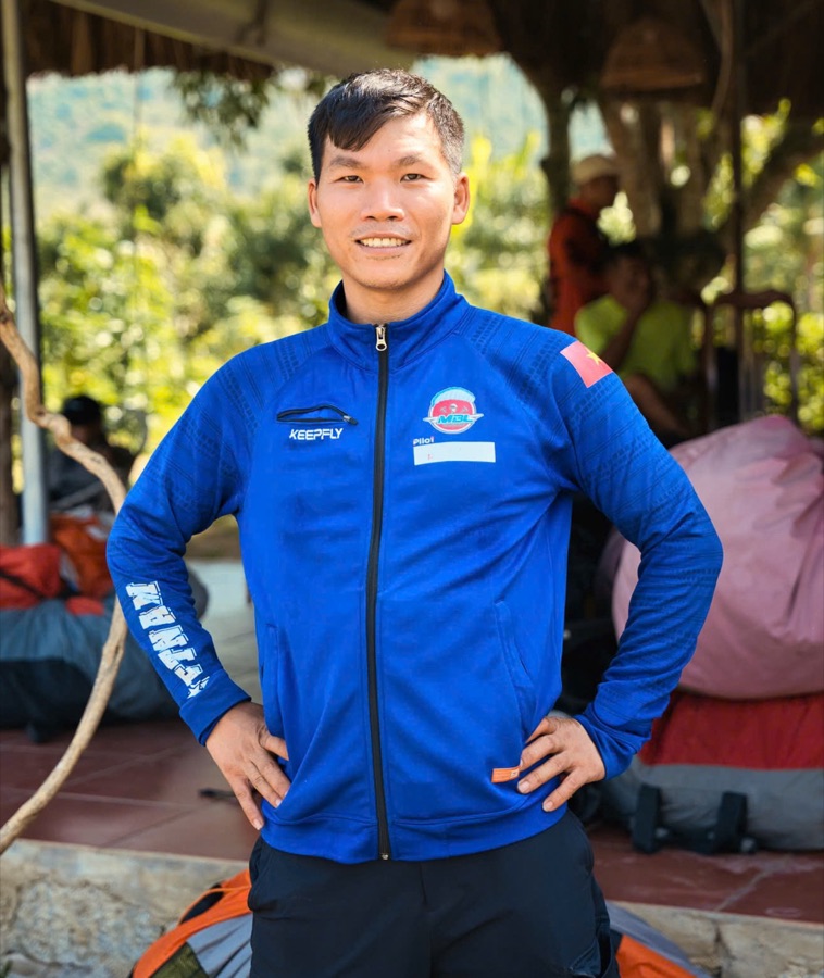 Phi công Ngô Văn Đội